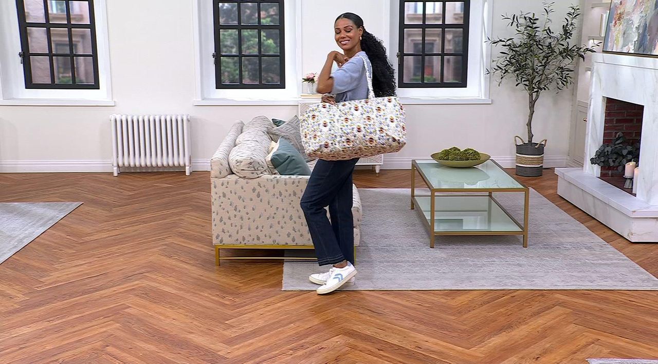 Vera Bradley Large Original Cotton Duffel Bag - QVC.com