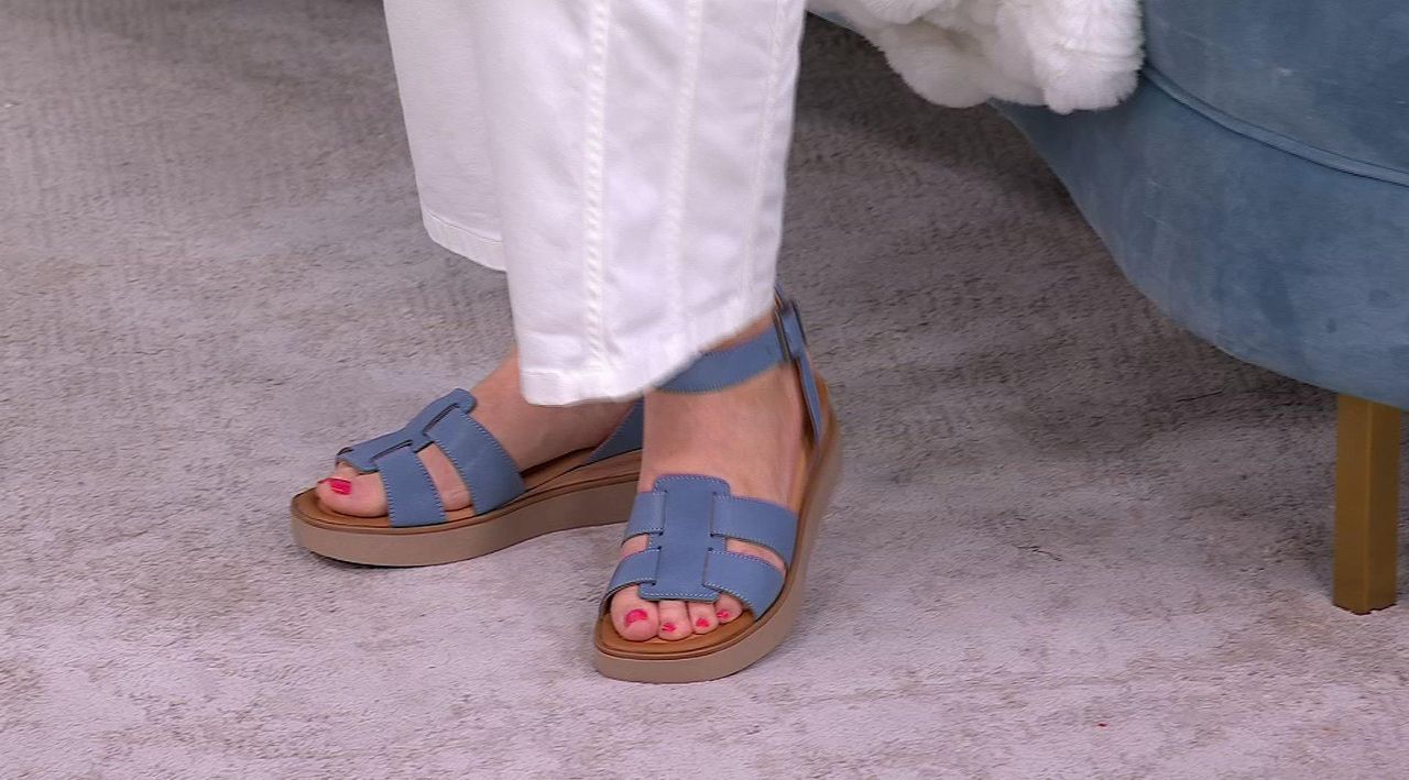 【みさみさ】 Miz Mooz Leather Perforated Casual Sneakers - Murphie - QVC.com