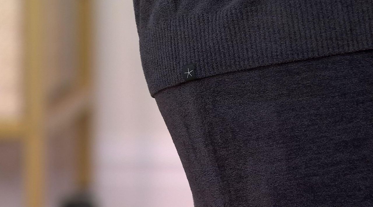 Hevo x Tomorrowland 別注 BRINDISI size48 a694285.001?$aempdlarge80$