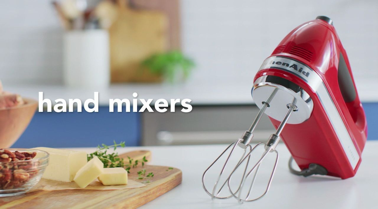 KitchenAid 7-Speed Digital Hand Mixer with Atta hments 