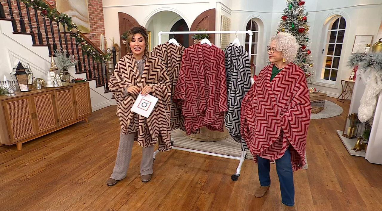 新品 everyone happy coincidence blanket XL Double-Sided Cozy Blanket - Friendship Chirps – Natural Life