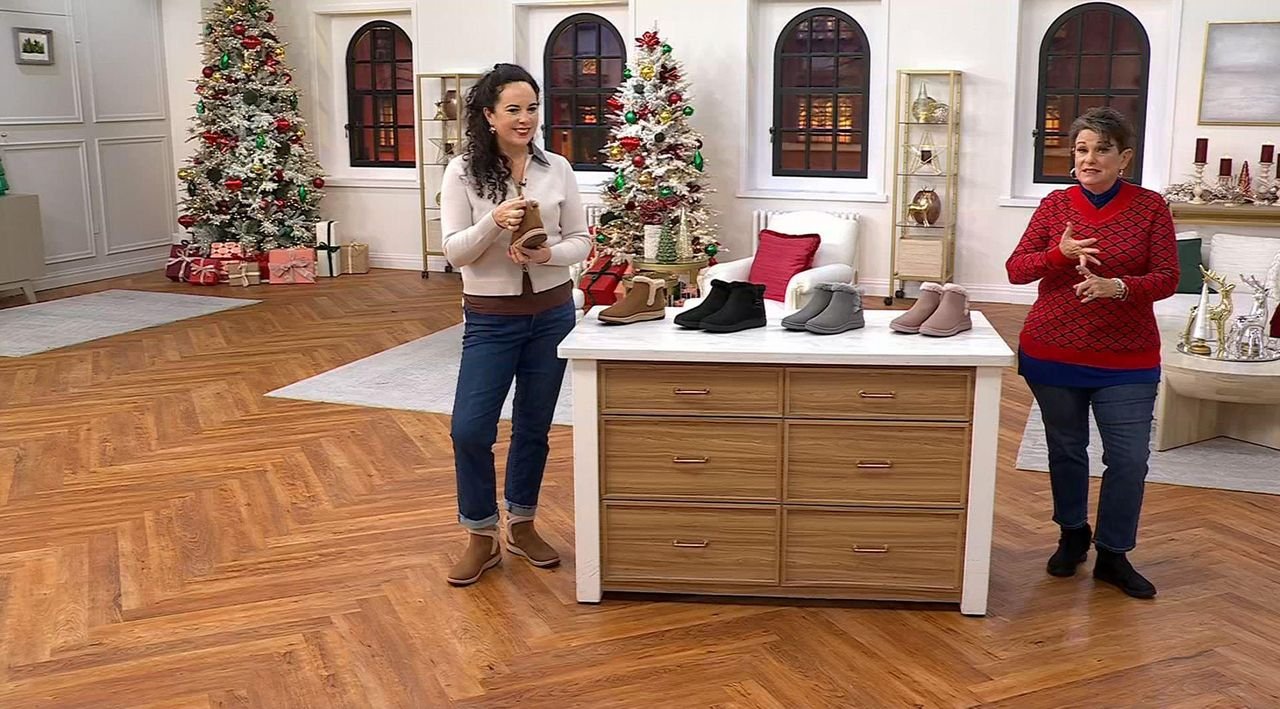Clarks Cloudsteppers Faux Fur Ankle Boots - Breeze Fur - QVC.com