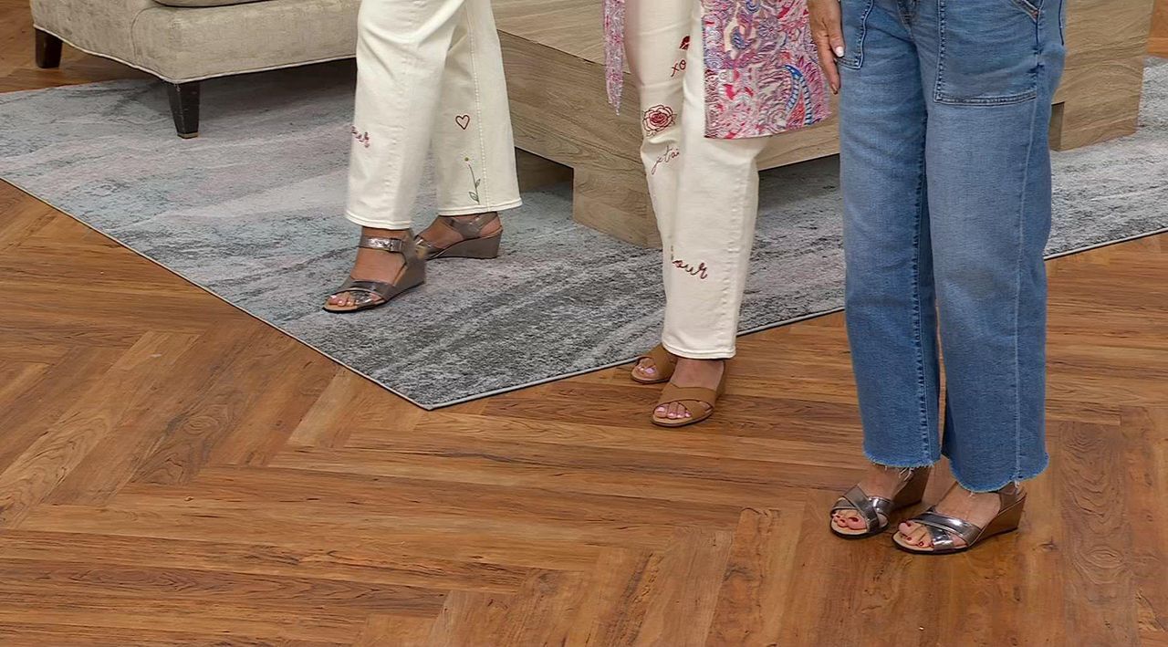 Clarks Collection Leather Wedges Emmalae Iris