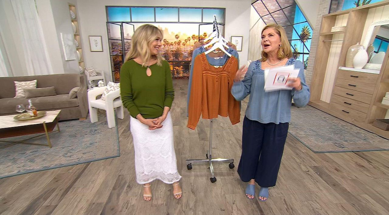 Me by Jennie Garth Linda Embroidered Blouse - QVC.com