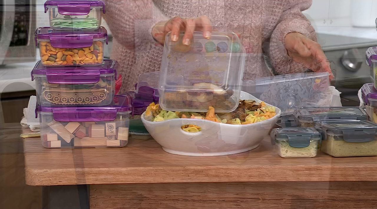 LocknLock Round or Square Cake Carrier on QVC 