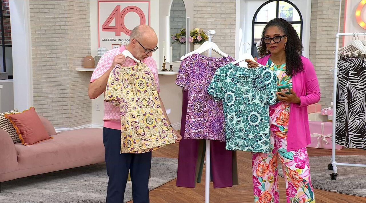 Denim & Co. Printed Linen Slub Bubble Sleeve V-Neck Top - QVC.com