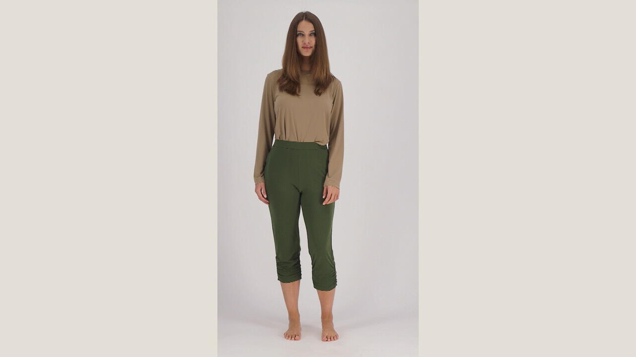 Susan Graver Regular Liquid Knit Slim 
