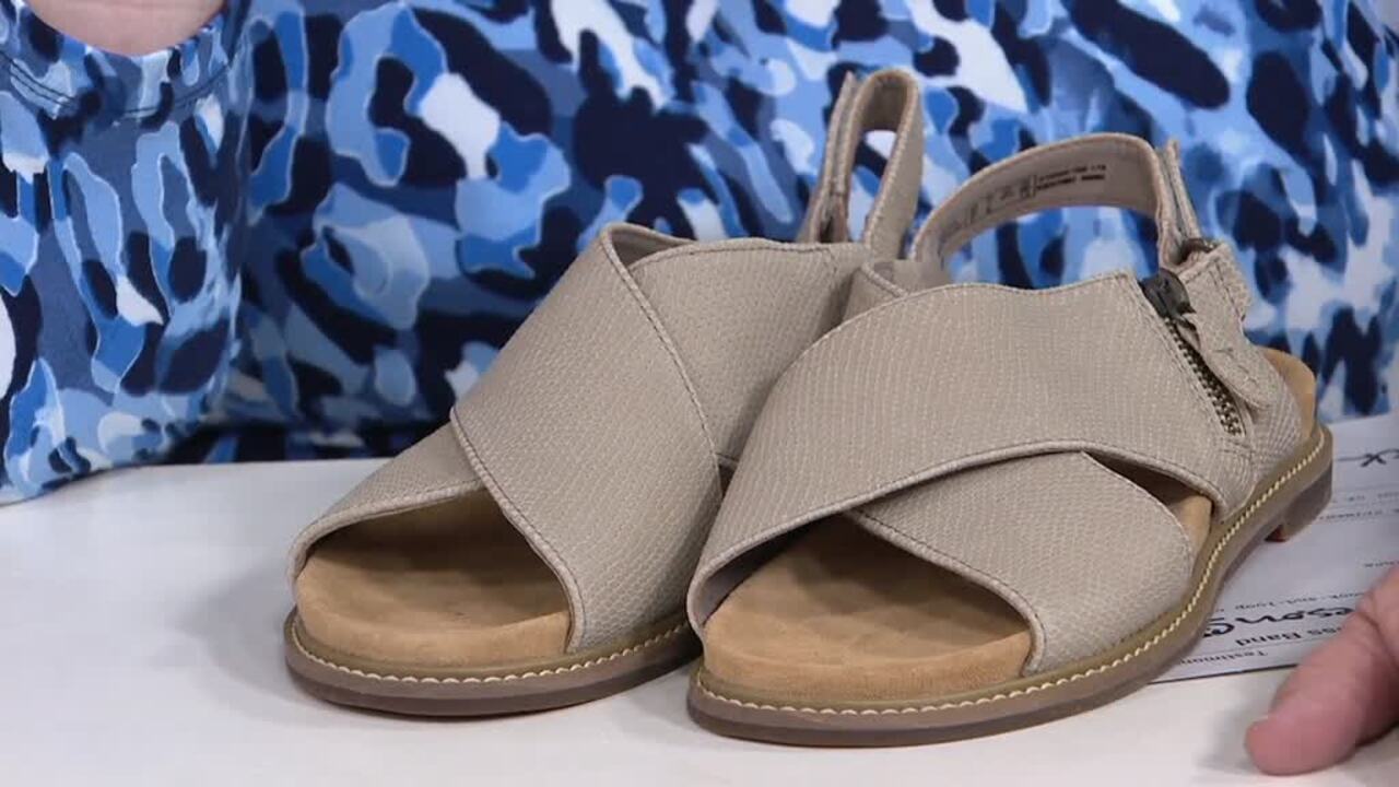 clarks artisan leather sandals