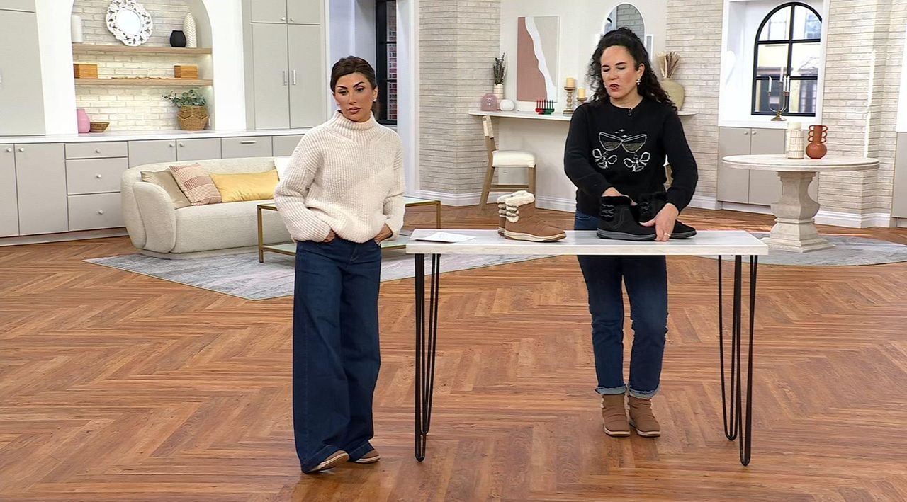 Clarks Cloudsteppers Faux Fur Ankle Boots - Breeze Cozy - QVC.com