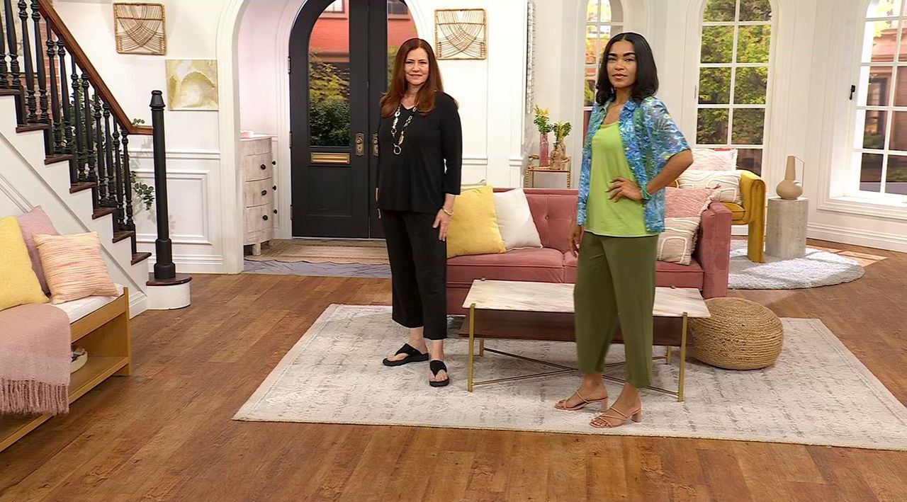 Susan Graver Essentials Liquid Knit Pull-on Crop Pants - QVC.com
