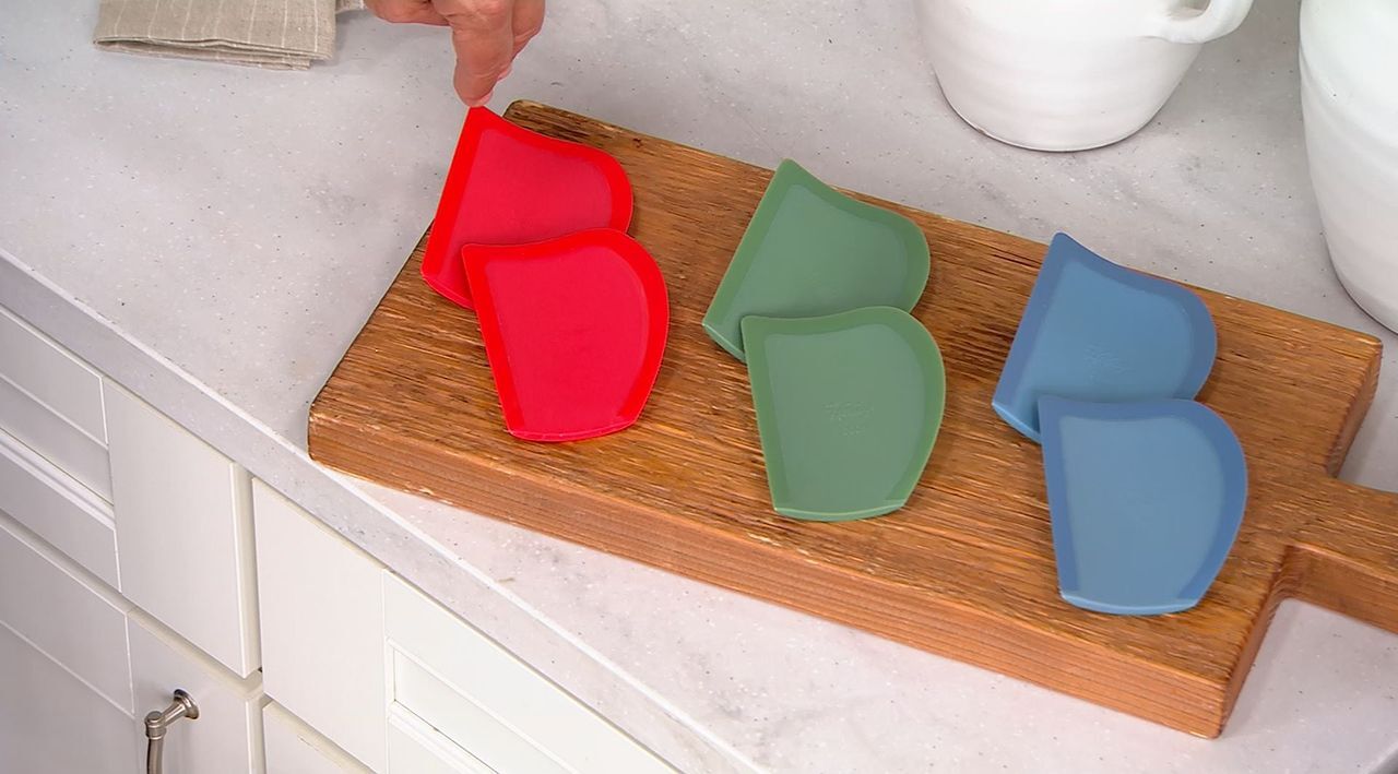 Curved Small Squeegee, Mini Silicone Squeegee for Kitchen Sink