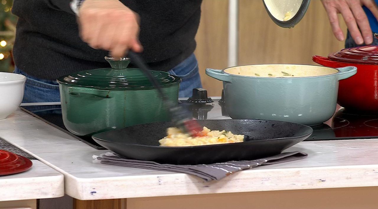 Le Creuset 2.75-qt Cast Iron Dutch Oven w/ Cast Iron Lid - QVC.com