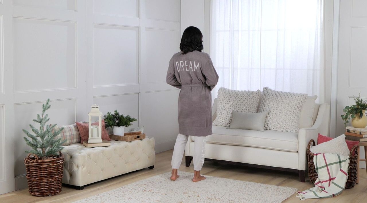 Barefoot Dreams CozyChic Pearl Robe : Think Her