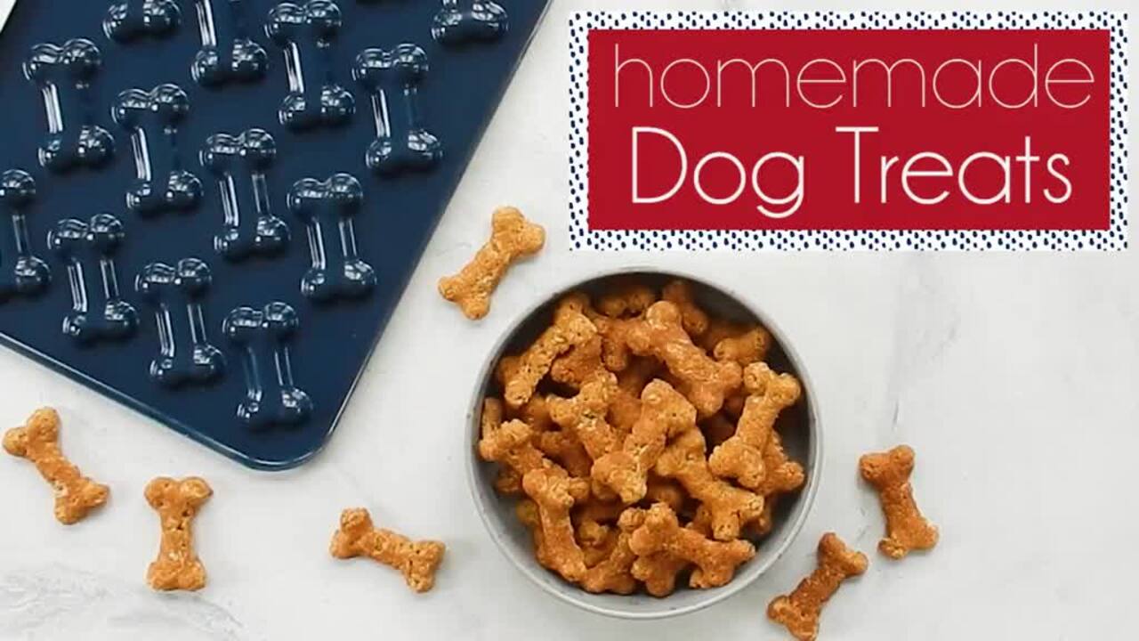 Nordic Ware Dog Treat Pan