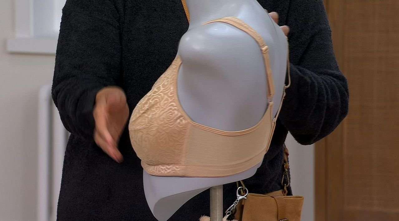 BREEZE twice shy 北欧AOR 2枚組 Breezies Wild Rose Seamless Wirefree Support Bra -Fashion - QVC.com