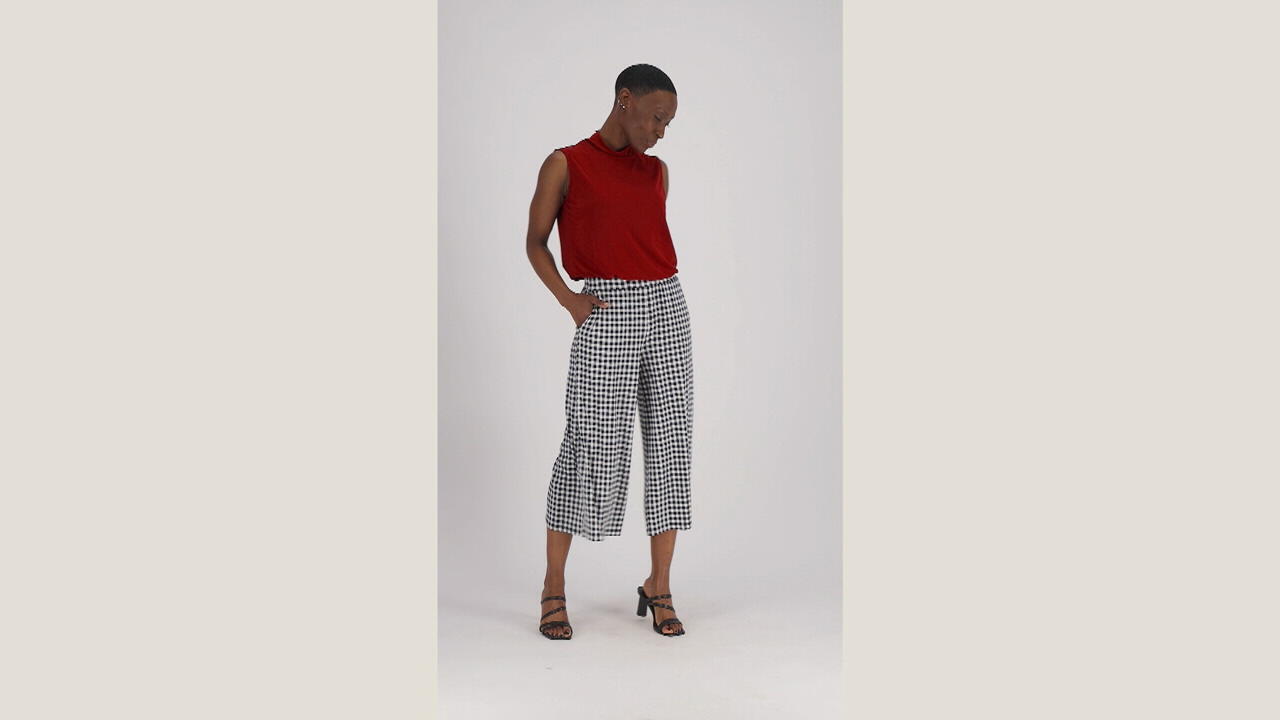 Susan Graver Petite Printed Liquid Knit Pull-on Culotte Pants - QVC.com