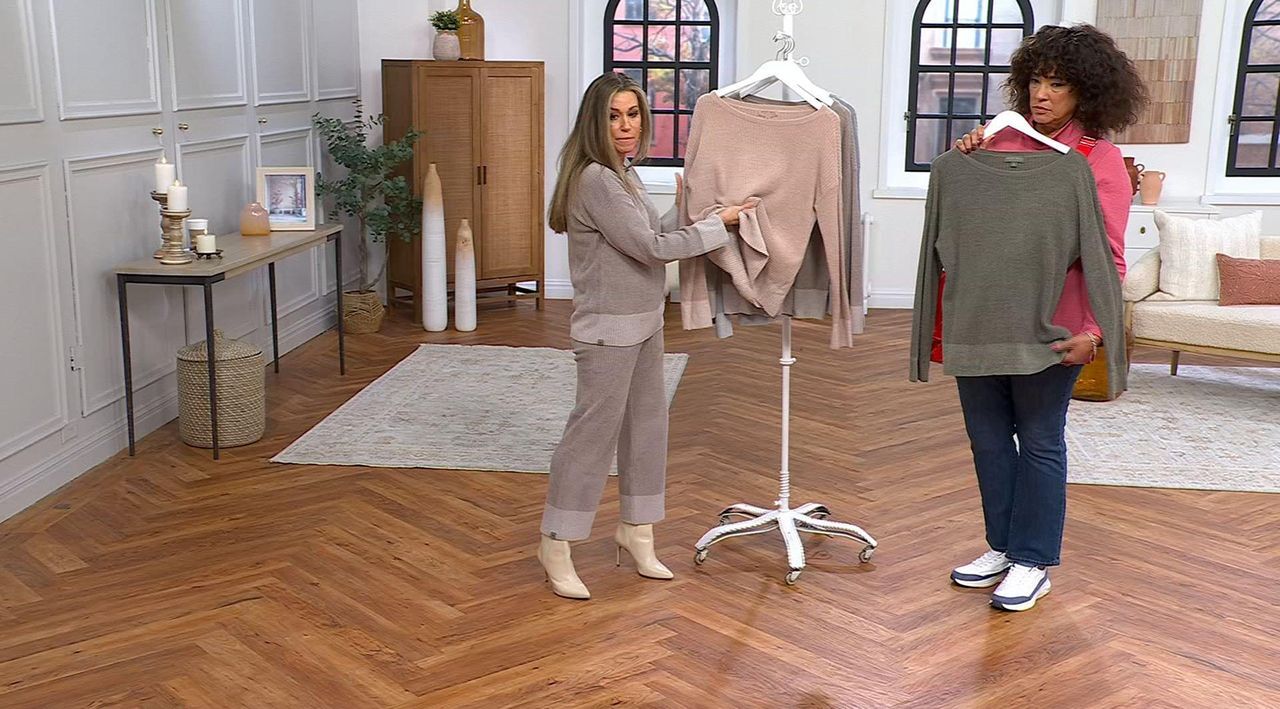 Barefoot Dreams CozyChic Ultra Lite Boatneck Pullover - QVC.com