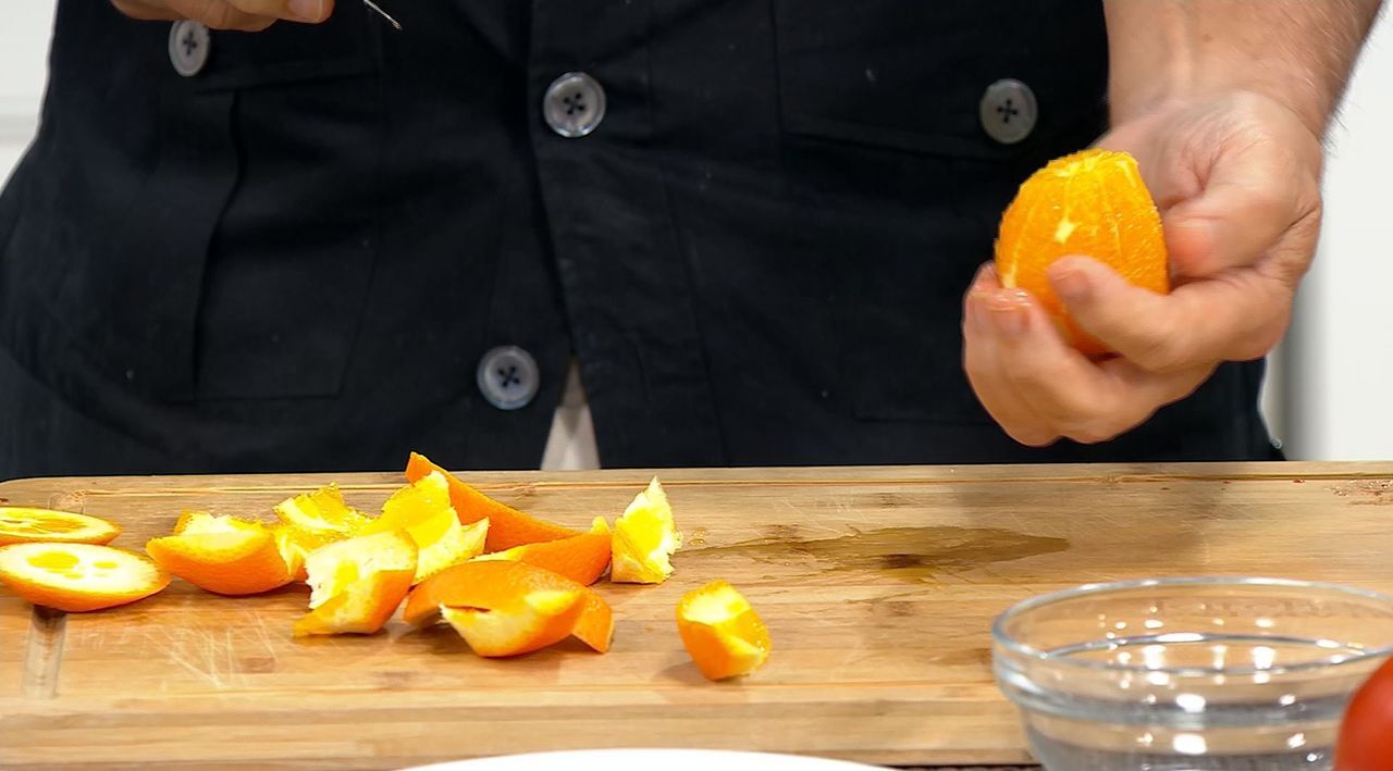 How to use orange ninja knife sharpener? 