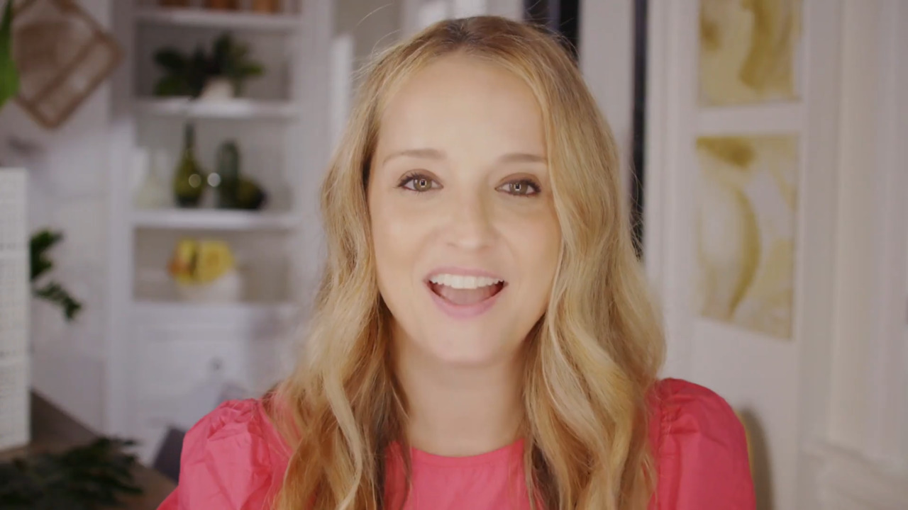 Leah Wyar: Byrdie-Approved Curator — QVC.com