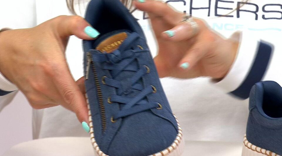 Skechers Wilshire Blvd Canvas Fixed Lace Sneakers - Zip Stride