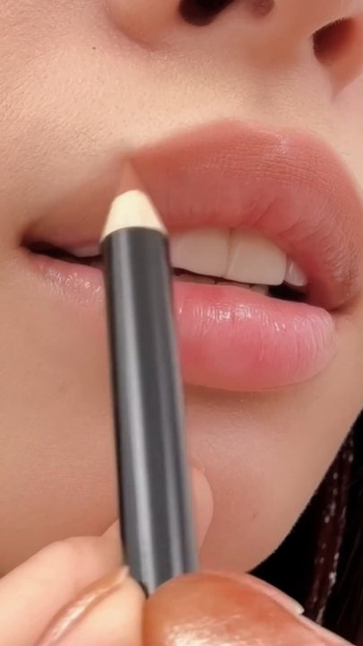 SUMMER 2026 “GLIMMERING RAY” | ADDICTION BEAUTY メイクアップコスメ