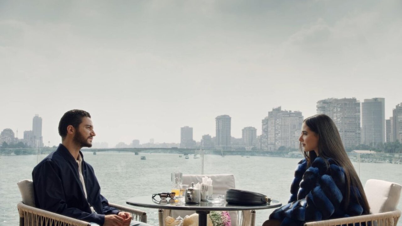 فيلم 6 أيام: كل جملة ناقصة