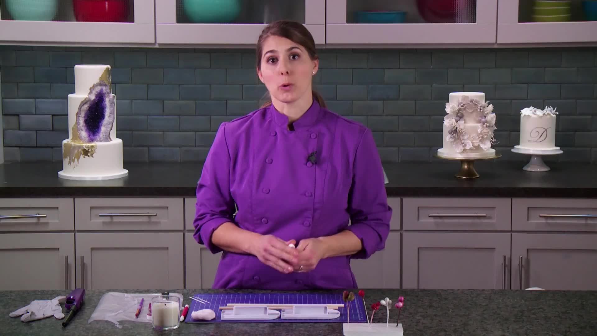 Wreath Cake: Pine Cones, Berries & Leaves
