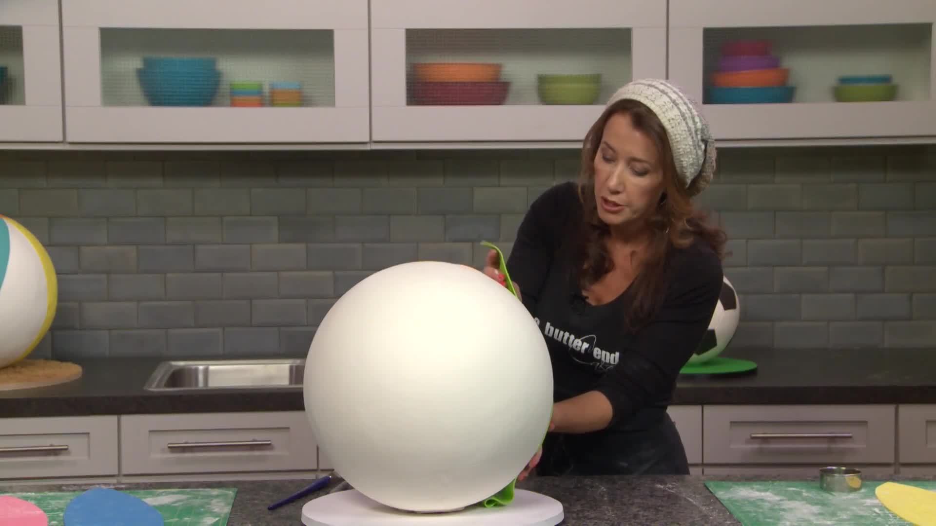 The Beach Ball Cake