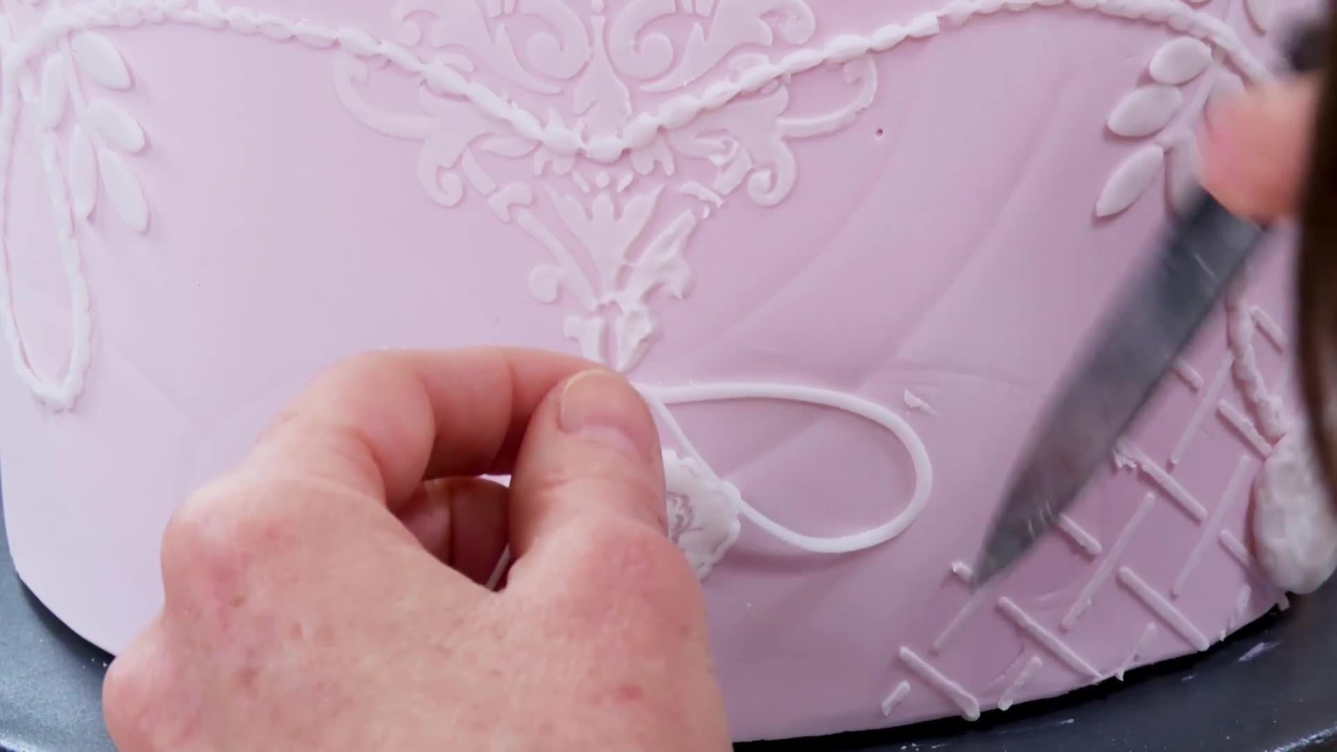 The Princess Mary Cake: Advanced Appliqué &amp; Stenciling