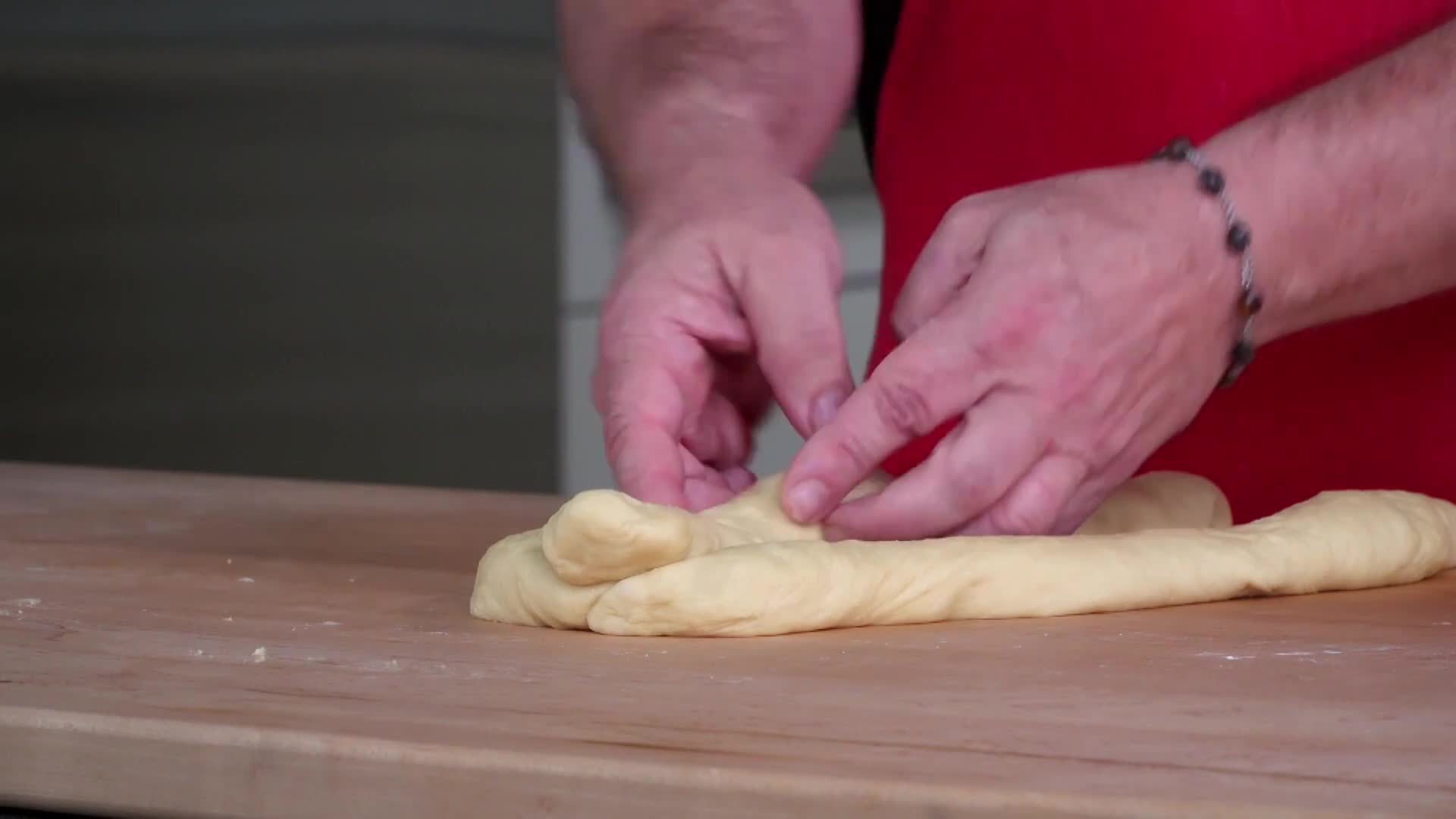 Challah: Braided Shapes