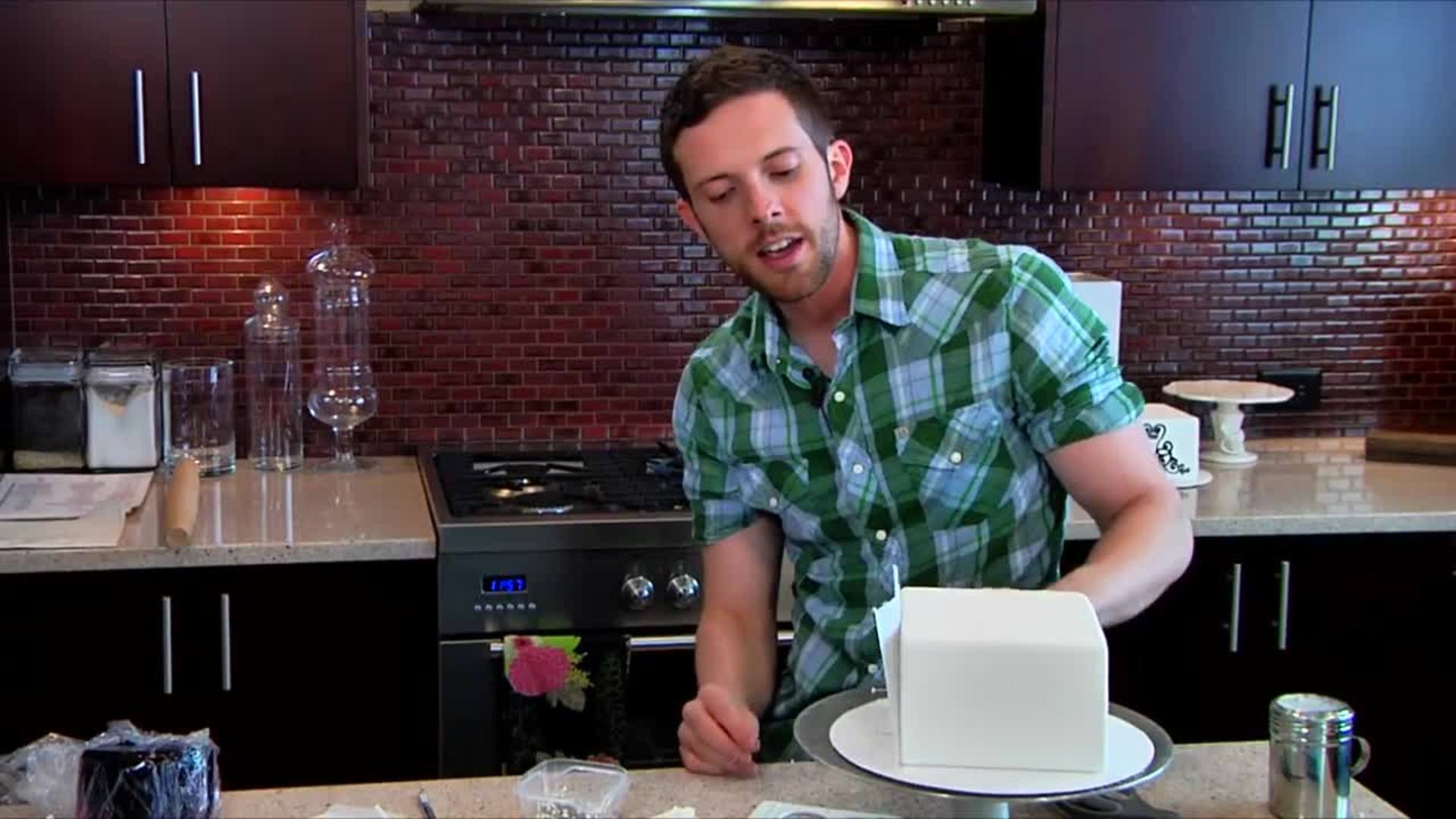 The Filigree & Monogram Cake