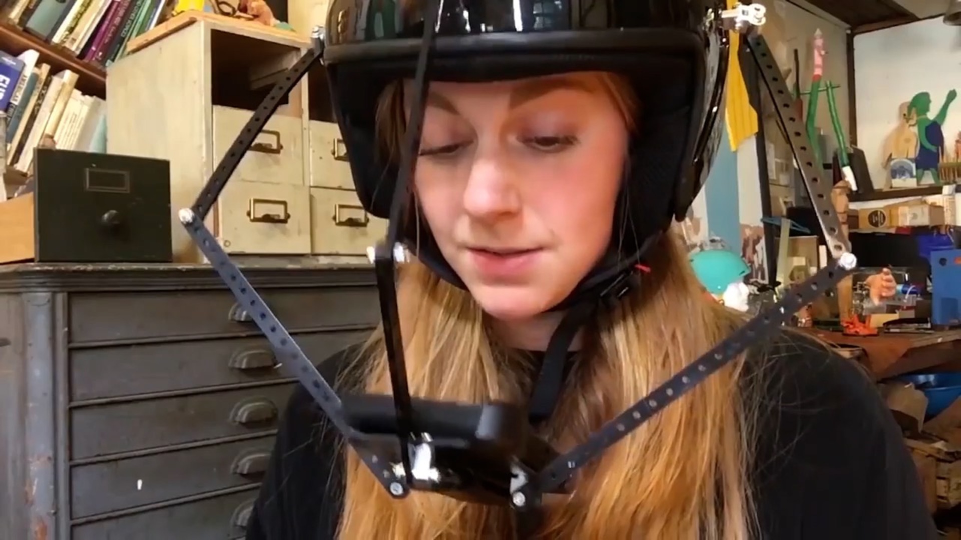 Peek-Around Periscope Featuring JillianTubeHD