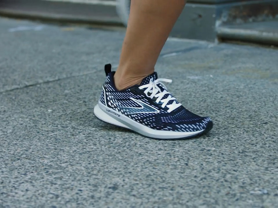 Brooks store womens levitate