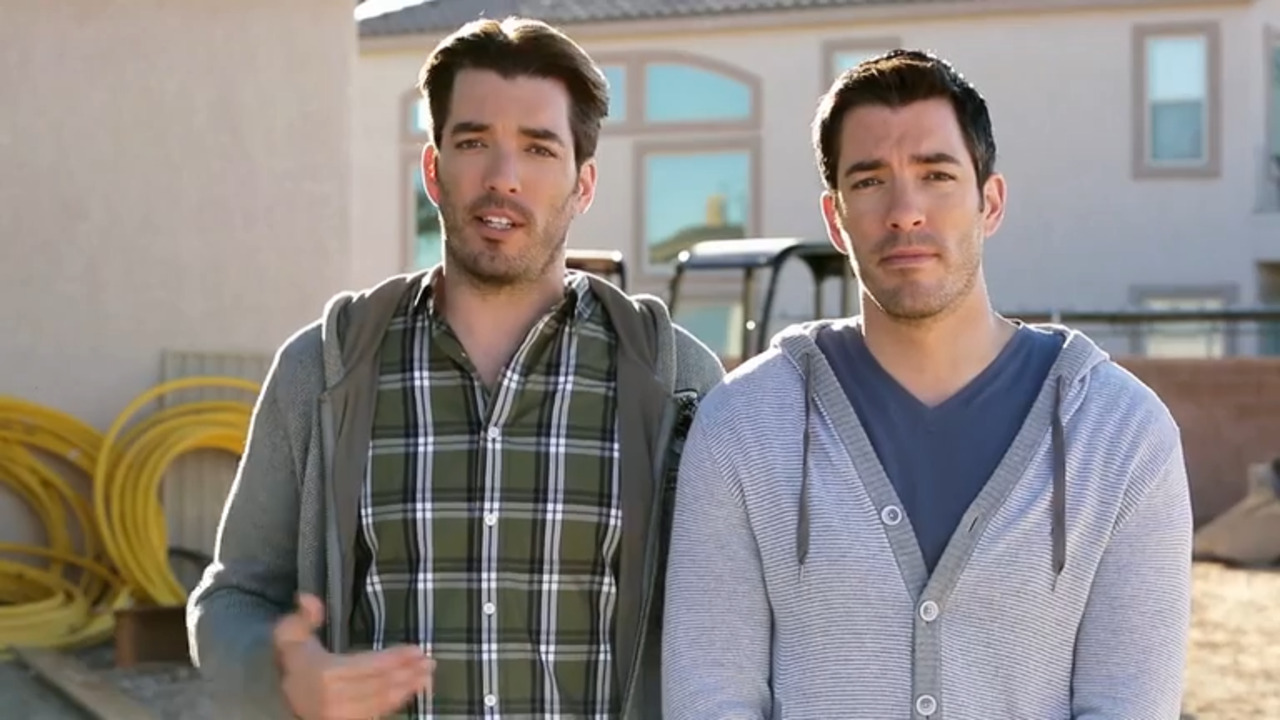 A medence, a környéke és a filmszínház