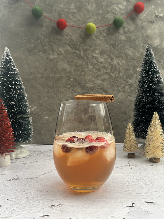 «Lutin coquin»: ce cocktail réinvente le gin tonic pour Noël