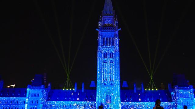 Spectacle son et lumière sur la colline du Parlement