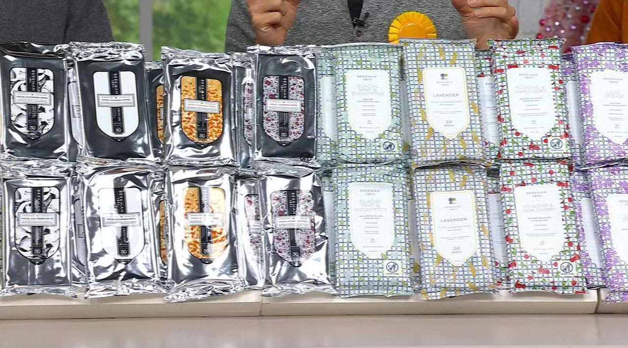 Beekman 1802 Goat Milk Pistachio Dark Cherry Face Wipes 4-pack AS