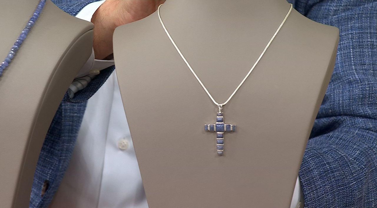ネックレス TANZANITE CROSSING STAR NECKLACE TANZANITE CROSSING STAR NECKLACE(2XN0447)Pt950 ネックレス