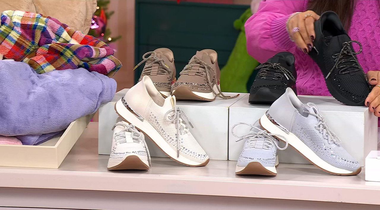 Kenneth Cole Reaction Clancy EZ-On Jewel Jogger Sneaker | HSN