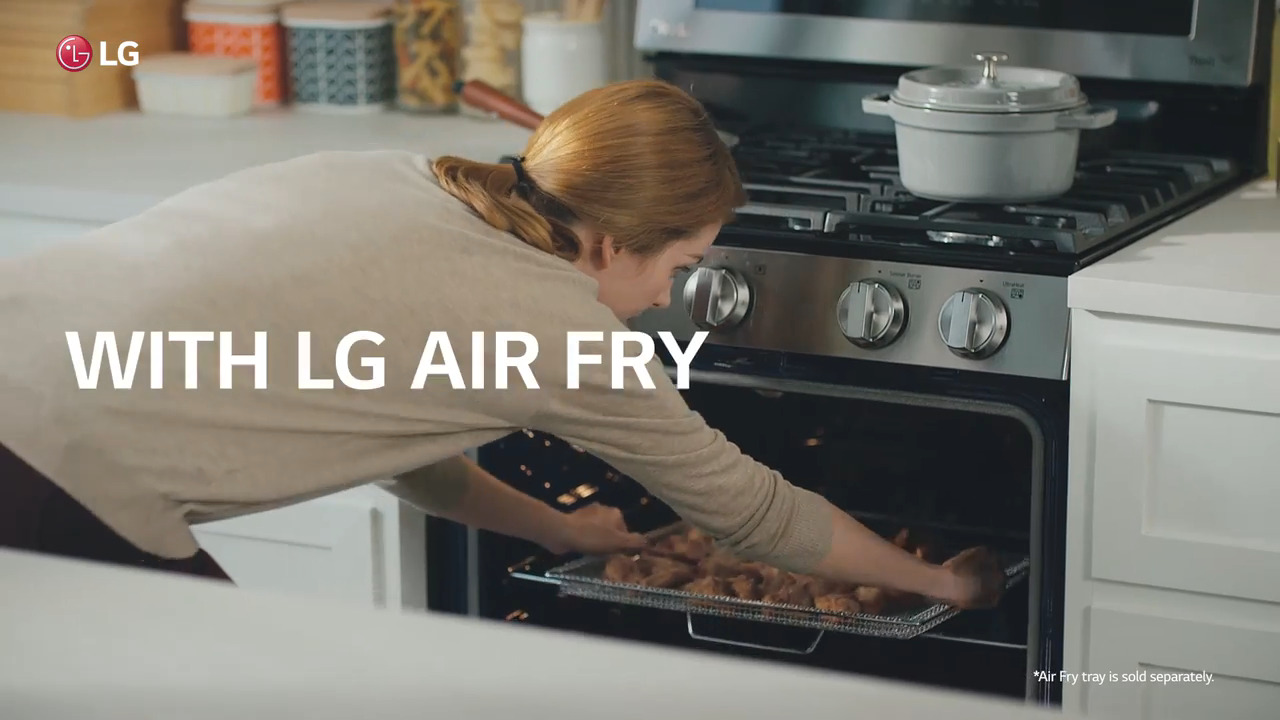 5.8 cu. ft. Smart Wi-Fi Enabled Fan Convection Gas Single Oven Range with AirFry and EasyClean in Stainless Steel