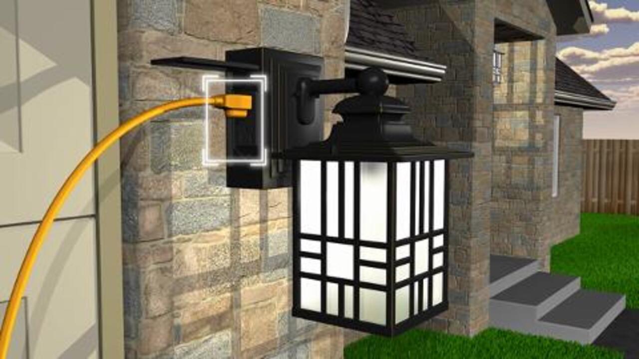 flood light with power outlet