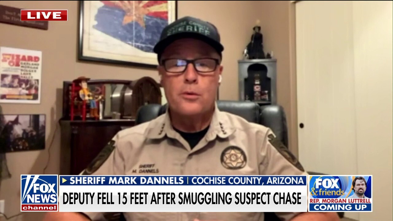 Arizona sheriff sounds alarm on border crisis after deputy fell 15 ft after smuggling suspect chase