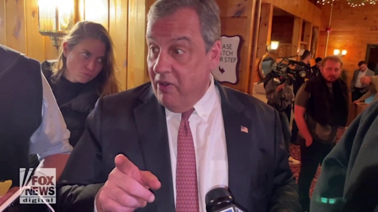 Chris Christie accuses Nikki Haley of acting 'immature' by saying that New Hampshire voters 'correct' Iowa caucuses
