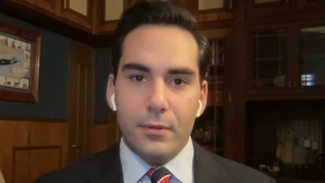 Freshman NY lawmaker challenges Gov. Cuomo's curfew