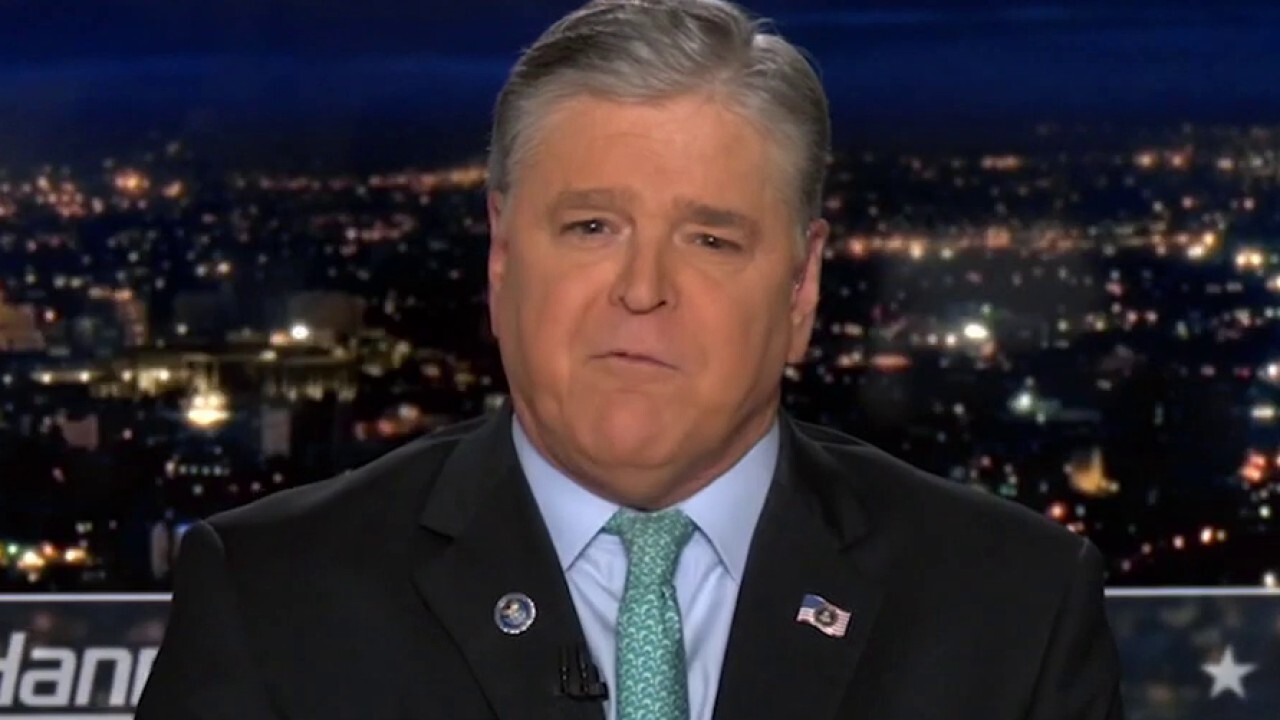 Sean Hannity: The mainstream media finally covers border crisis