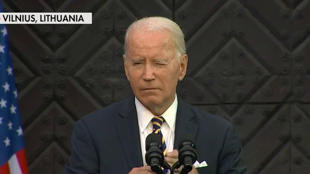 Seen and Unseen: Biden fights the teleprompter