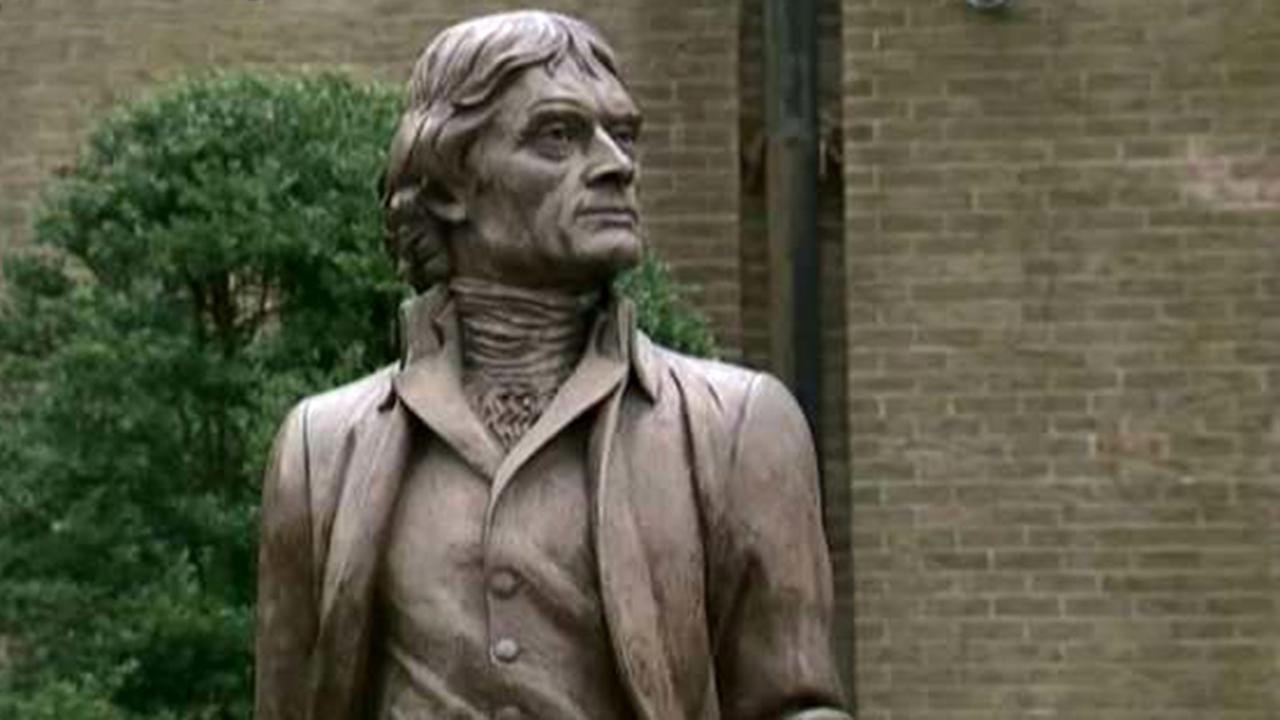 University student defends Thomas Jefferson statue's place on campus