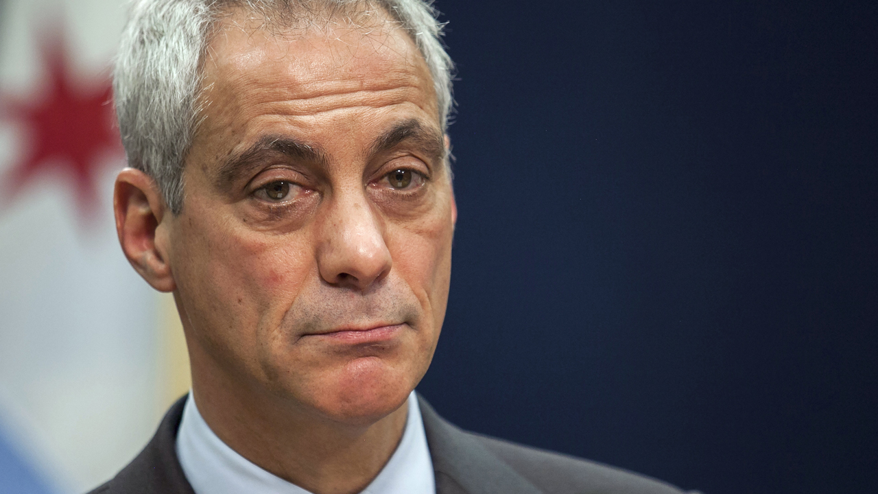 Chicago's mayor called to step down amid police controversy