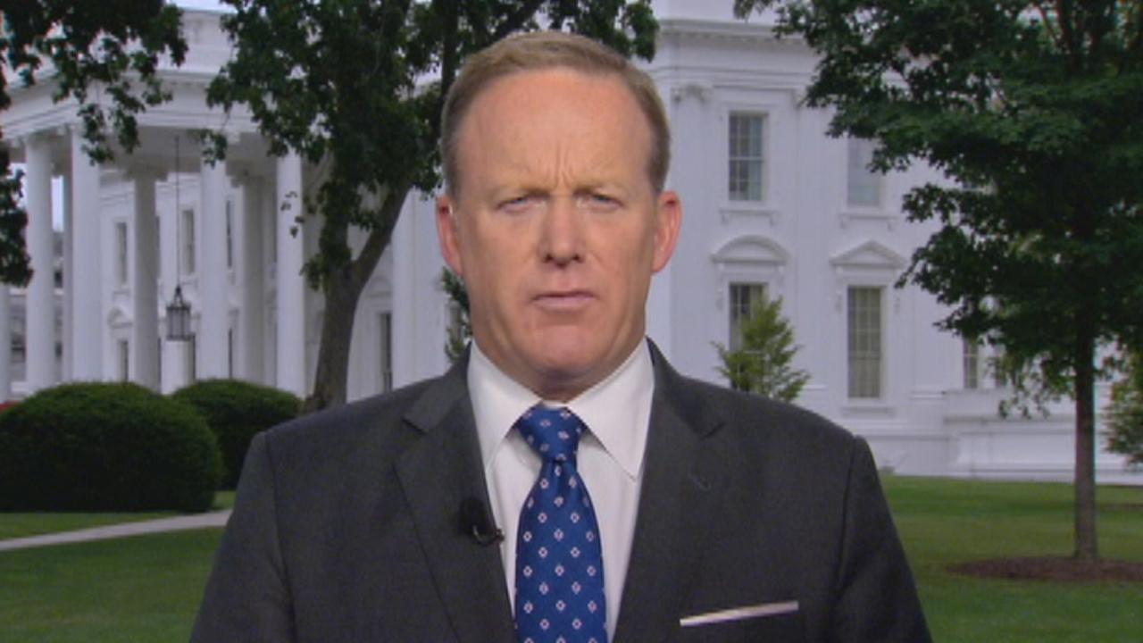 Spicer on GOP health care holdouts, future of WH briefings
