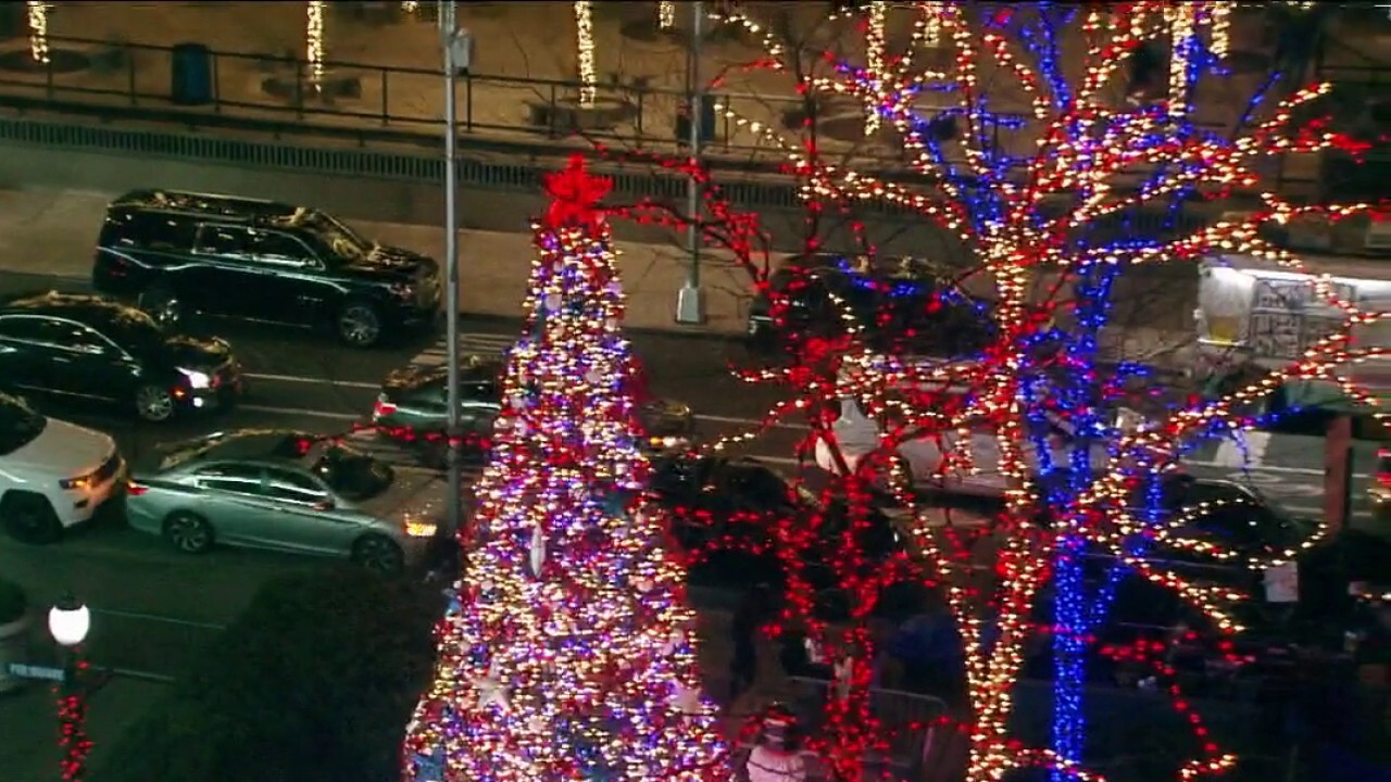 Christmas at Fox: Third-annual 'All-American' Christmas Tree lighting returns to Fox Square